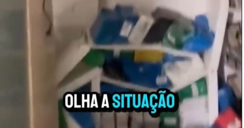 Caos total no setor de arquivos da Prefeitura de Santa Terezinha com teto desabando, entulho e fezes de gatos