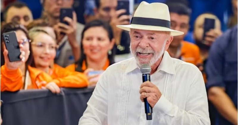 Lula condena decis�o dos EUA: 'N�o aceitamos ser tratados como moleques'