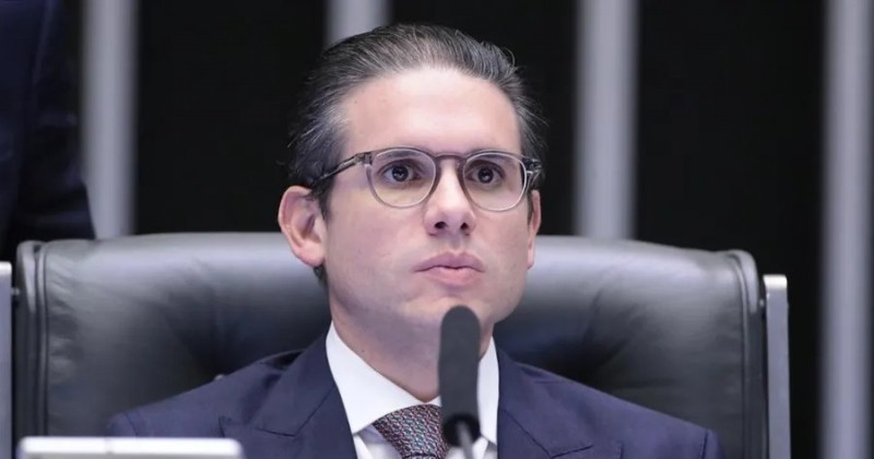 Hugo Motta nega acordo com bolsonaristas para pautar anistia e diz que a democracia no ser negociada