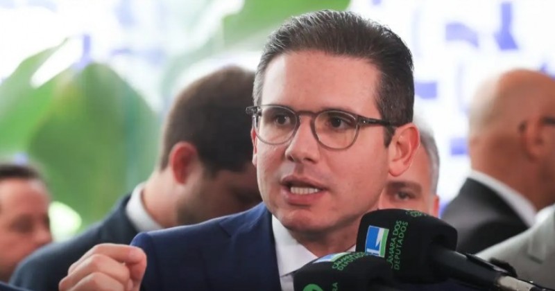 Hugo Motta pretende pautar projetos contra adultizao de crianas, aps denncia de Felca