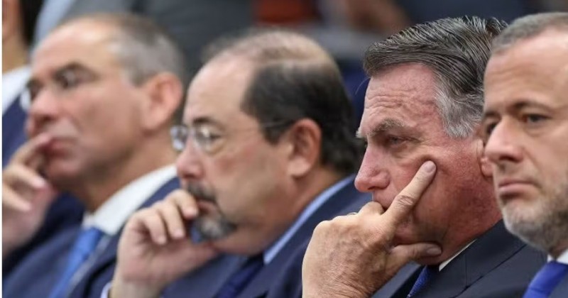 Trama golpista: Defesa de Bolsonaro j pensa em dosimetria e busca pena menor