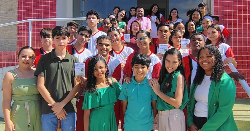 Alunos de Quixaba convidam autoridades para 3 Mostra Artstica Cultural 