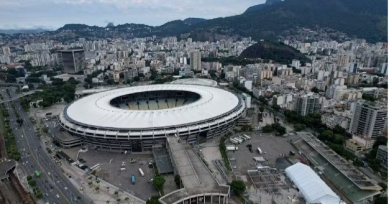 Lder Flamengo recebe o Grmio s 16h; confira as escalaes