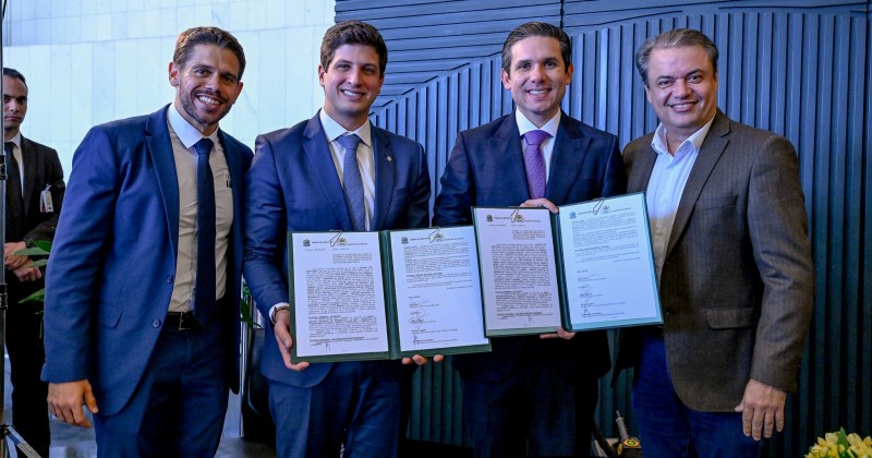 Cmara dos Deputados assina acordo de cooperao digital com a prefeitura do Recife

