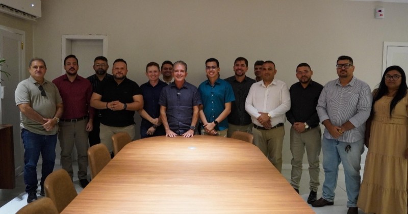 PATOS 122 ANOS: Prefeito Nabor anuncia cantor Davi Sacer no Louva Serto 2025
