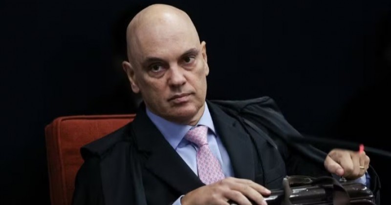 Moraes vota para condenar Bolsonaro e outros sete rus por tentativa de golpe Estado