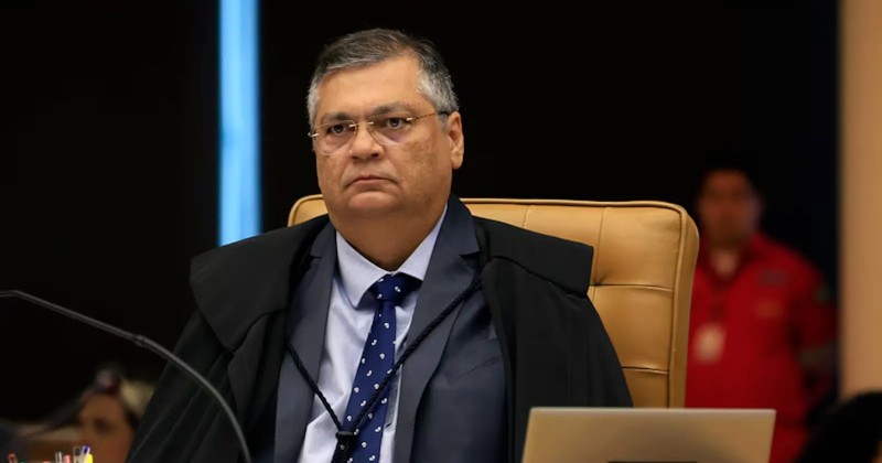 Flvio Dino v indcios de crimes e suspende repasses de 'emendas PIX' a 9 cidades