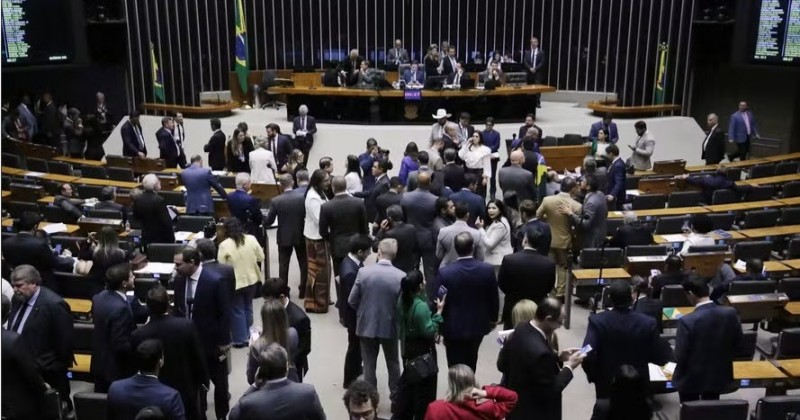 PEC da Impunidade: Manobra em votao na Cmara pode parar no STF