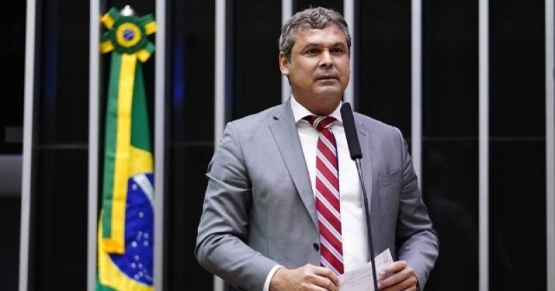 Deputados vo ao STF contra aprovao da PEC da Blindagem na Cmara