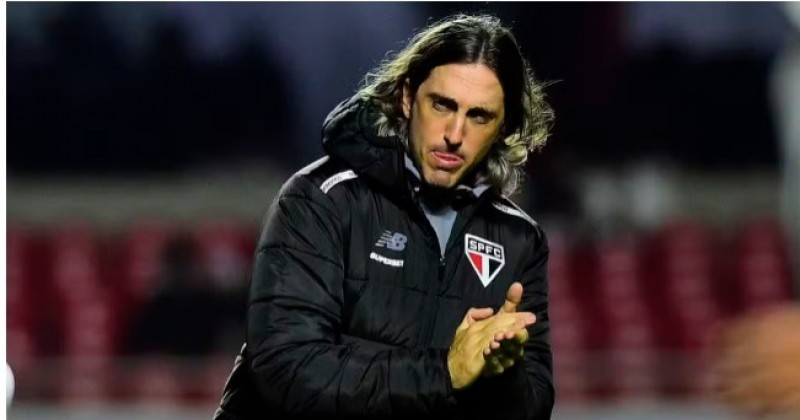 Fluminense encaminha acerto com o tcnico Lus Zubelda