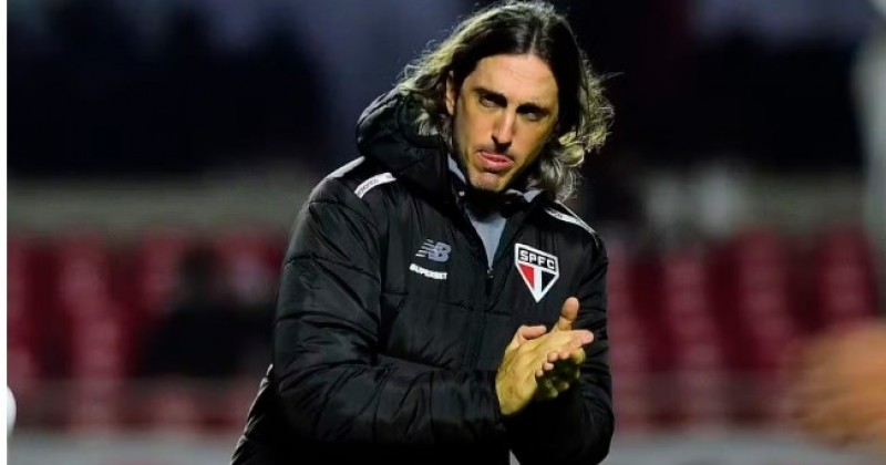 Fluminense anuncia contratao do treinador Luis Zubelda