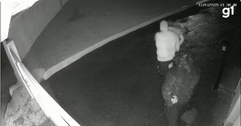 [VDEO] Imagens mostram grupo armado durante tentativa de roubo de avio na PB