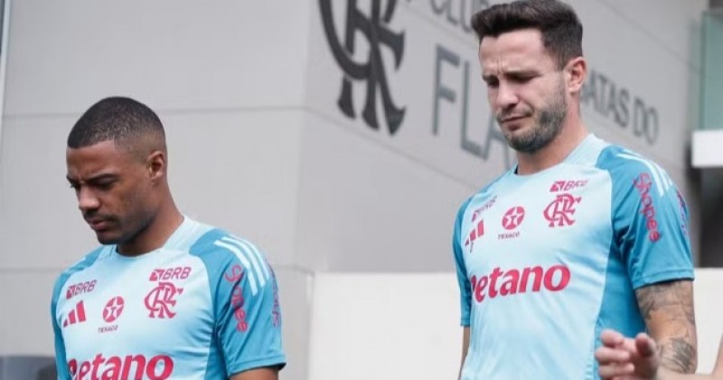 Flamengo deve ter trs desfalques e um reforo no meio-campo contra o Botafogo