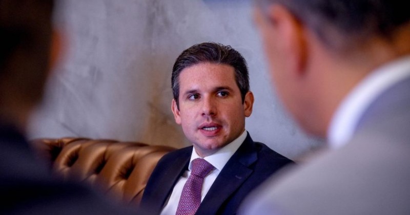 Presidente da Cmara celebra aprovao da iseno do Imposto de Renda no Senado