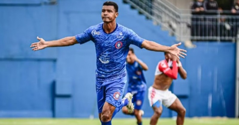 Esporte de Patos acerta com o atacante Dagson e chega ao quarto reforo ofensivo