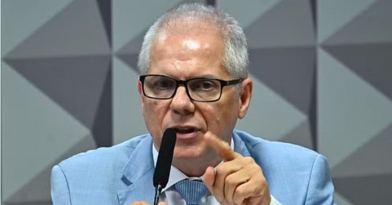 Ex-presidente do INSS  preso em operao contra descontos ilegais; deputados so alvos