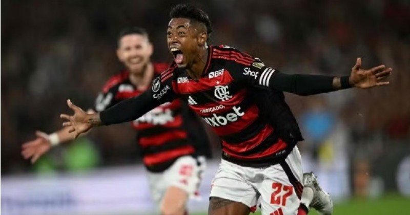 Bruno Henrique  apenas multado pelo STJD e est liberado para jogar