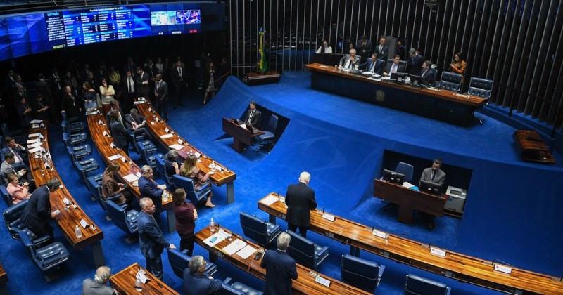 Senado deve votar nesta tera pauta-bomba que prev aposentadoria integral para agentes de sade
