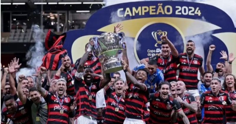 Brasileiro, Liberta e mais 3: Flamengo  atual campeo de 5 torneios