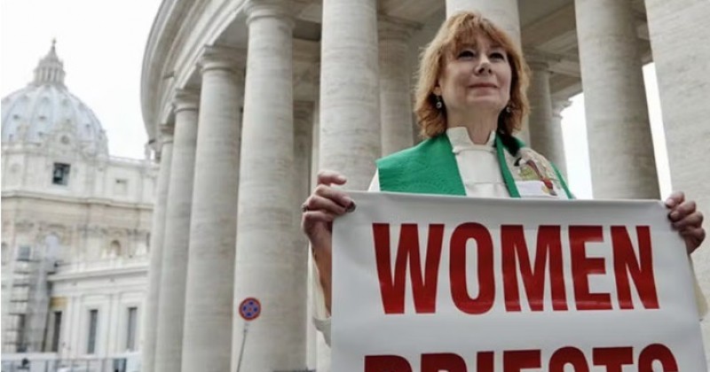 Comisso do Vaticano probe mulheres de se tornarem diconas