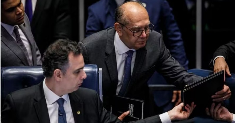 Acordo de bastidores faz Gilmar suspender deciso que dificultou impeachment de ministros