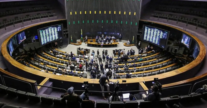Deputados relacionam votao da dosimetria com atraso nas emendas em conversa flagrada na Cmara