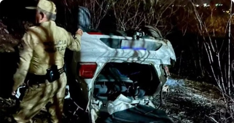 Homem morre ap�s capotar carro na PB-221, em Santa Luzia no Sert�o paraibano