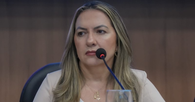 Vereador pede na Justi�a afastamento de Tide Eduardo da presid�ncia da C�mara de Patos; procurador contesta 