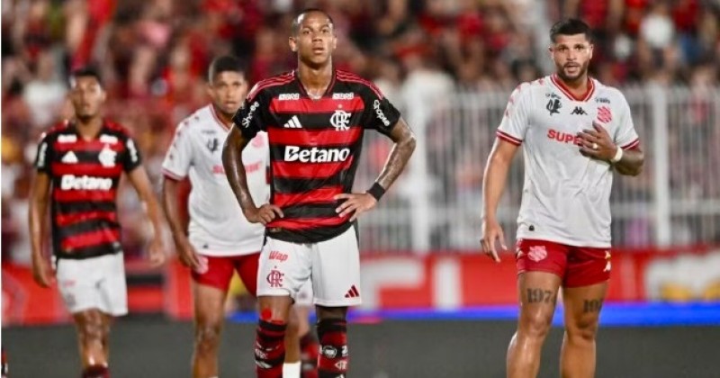 Acertado com o Bragantino, Wallace Yan se emociona em despedida do Flamengo