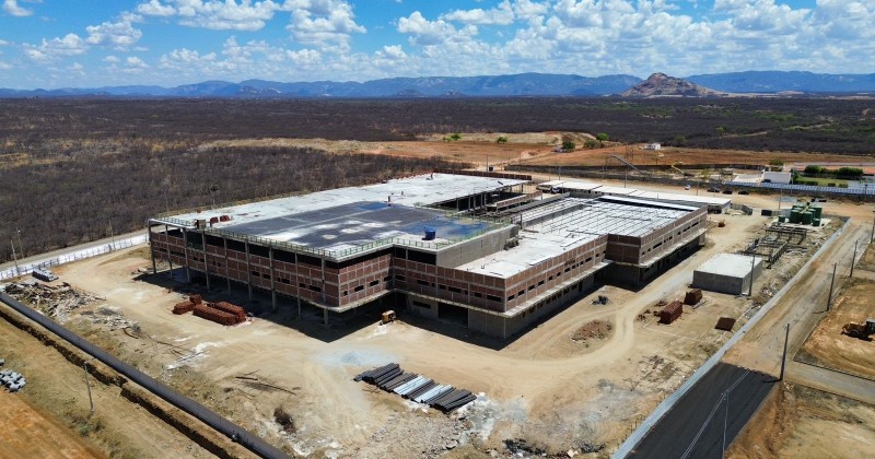 Constru��o do Hospital de Trauma de Patos est� avan�ada numa parceria entre governos da Para�ba e Federal