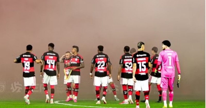 Flamengo sobe uma posi��o na lista de 30 clubes mais ricos do mundo