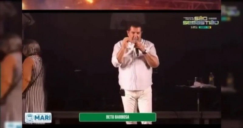 Beto Barbosa anuncia morte em festa durante show em Mar�, mas se retrata ap�s erro