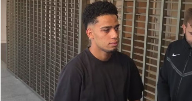 Brenner chega ao Rio para fechar com Vasco e brinca com liga��o de Diniz