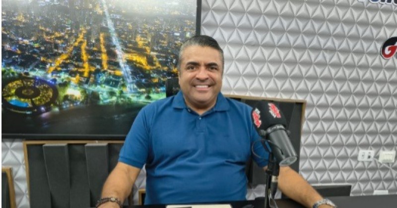 Cicinho Lima pede perd�o ao entregar filho � Pol�cia Civil: 'eu fiz a minha parte de pai'