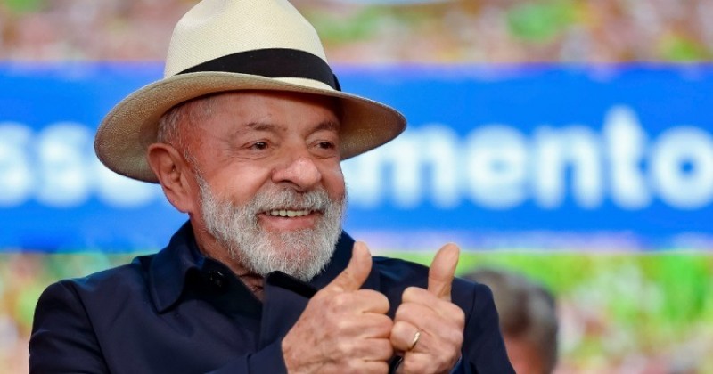 Lula tem alta hospitalar ap�s passar por cirurgia de catarata em Bras�lia