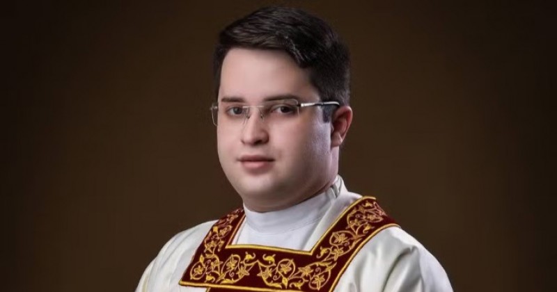 Padre acusado de intoler�ncia religiosa fecha acordo com o MPF para n�o responder criminalmente