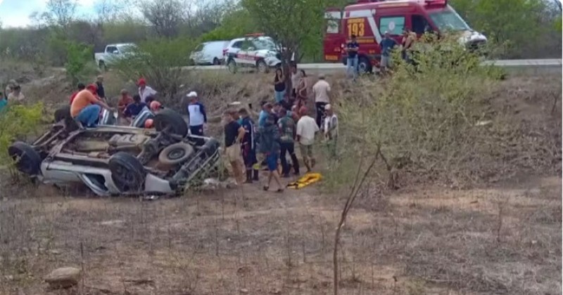 Capotamento deixa uma pessoa morta e outras sete feridas no Sert�o da PB