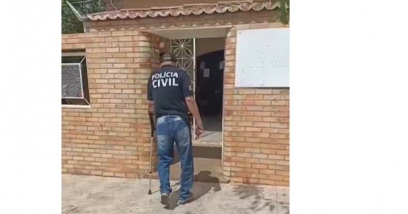 Flagrante de policial de muletas exp�e realidade das pol�cias da Para�ba que lutam por melhores sal�rios