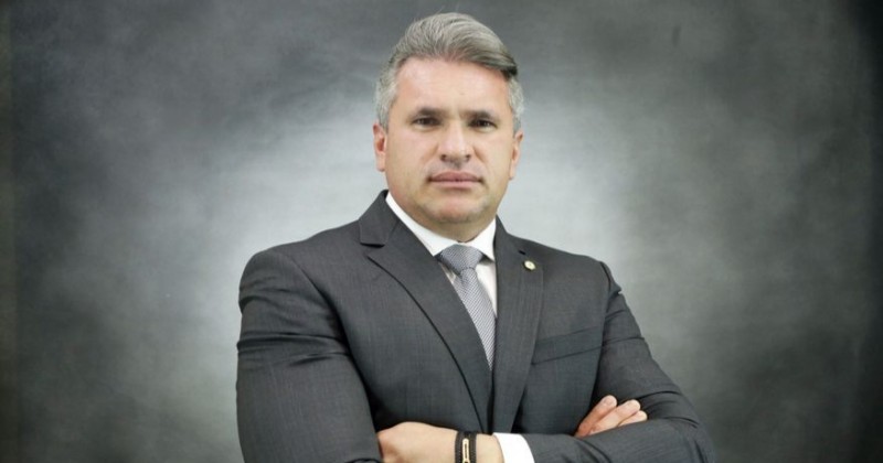 Julian Lemos revela convite de tr�s partidos para disputar elei��es e cita prefer�ncia