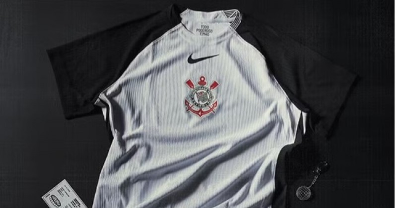 Corinthians renova patroc�nio m�ster que pode render at� R$ 200 milh�es por ano