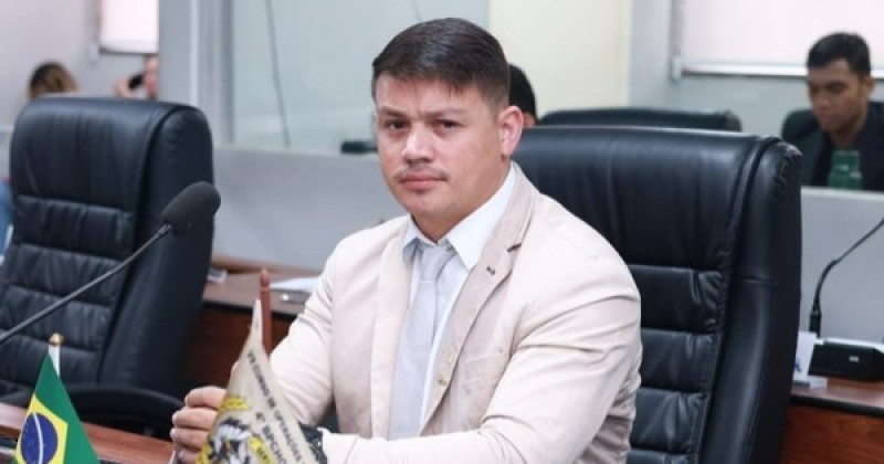 Vereador � baleado durante live ao vivo em frente a UPA de Mossor�-RN; assessor morre