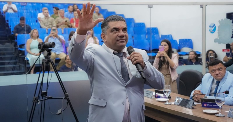 Suplente Samuel Pinto surpreende e troca seu apoio ao governo da Para�ba de Lucas Ribeiro por C�cero Lucena