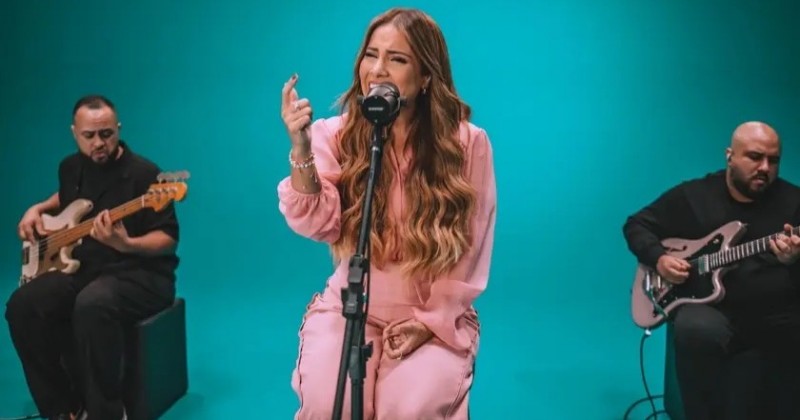 Gabriela Rocha lan�a 'Ecoar 3' com releituras de Aline Barros, Cassiane e Diante do Trono