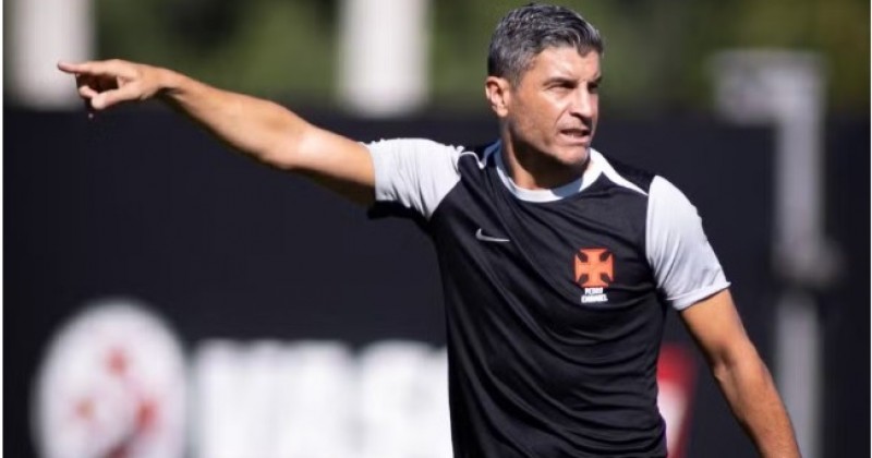 Vasco abre janela sem refor�os e aguarda avalia��o de Pedro Emanuel sobre elenco