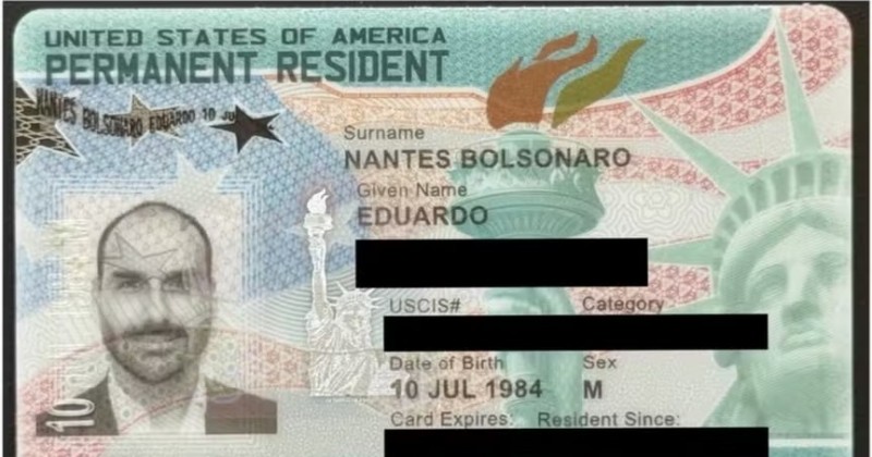 Eduardo Bolsonaro recebe Green Card (visto de resid�ncia permanente) do governo Trump