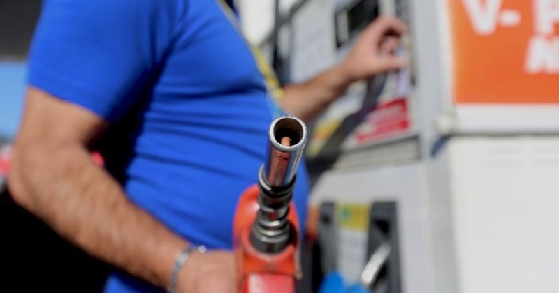 Gasolina com 32% de etanol chega aos postos amanh�; evite danos