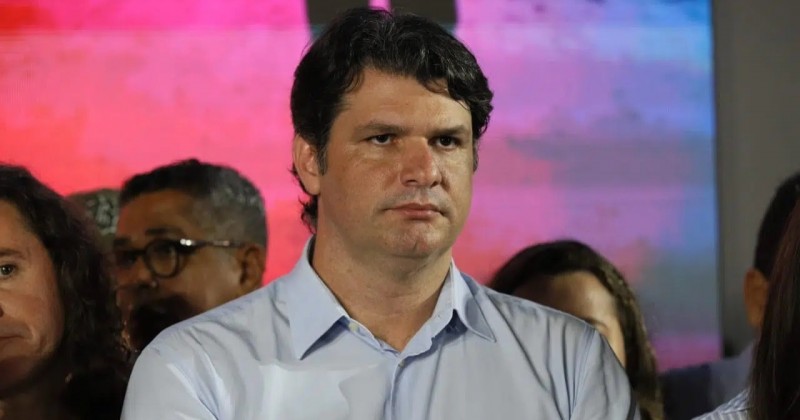 Leo Bezerra conversa com Andr� Gadelha e Nabor e aguarda di�logo com Jo�o antes de definir 2� voto ao Senado