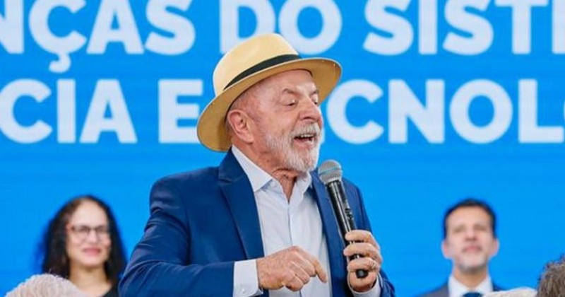 Lula tem 42% no 1� turno e vence Fl�vio por 48% a 39% no 2�, indica pesquisa CNT/MDA