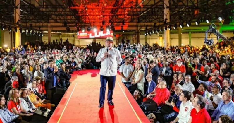 Pesquisa CNT/MDA mostra que Lula est� muito pr�ximo de vencer no primeiro turno