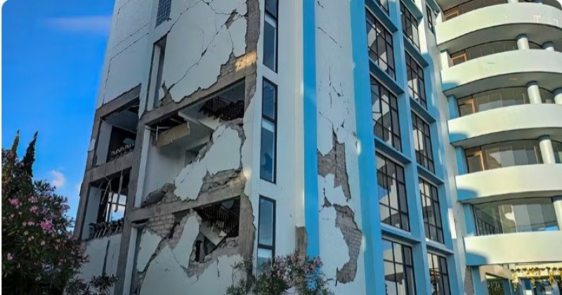 Terremoto de magnitude 7,7 atinge a costa da Indon�sia, causa estragos e deixa mortos